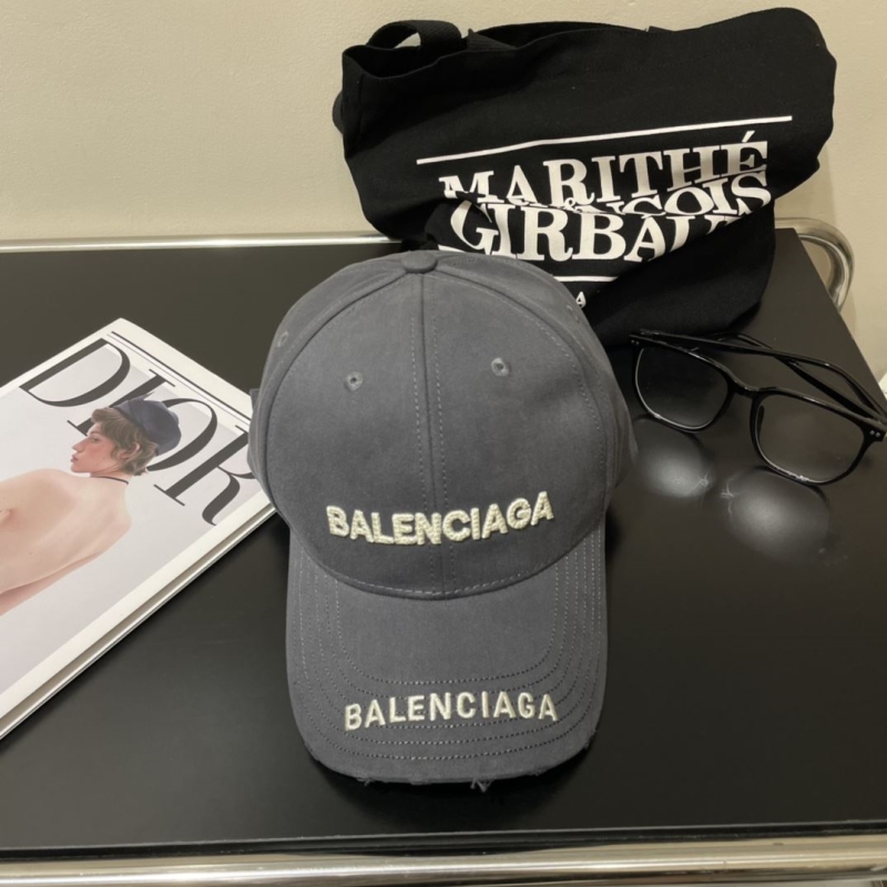 BALENCIAGA